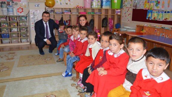 İlçe Milli Eğitim Müdürümüz Onur BEKYÜREK Alacalar Şehit Yener Şahin Anasınıfı,İlkokulu ve Ortaokulu´nu ziyaret etti.