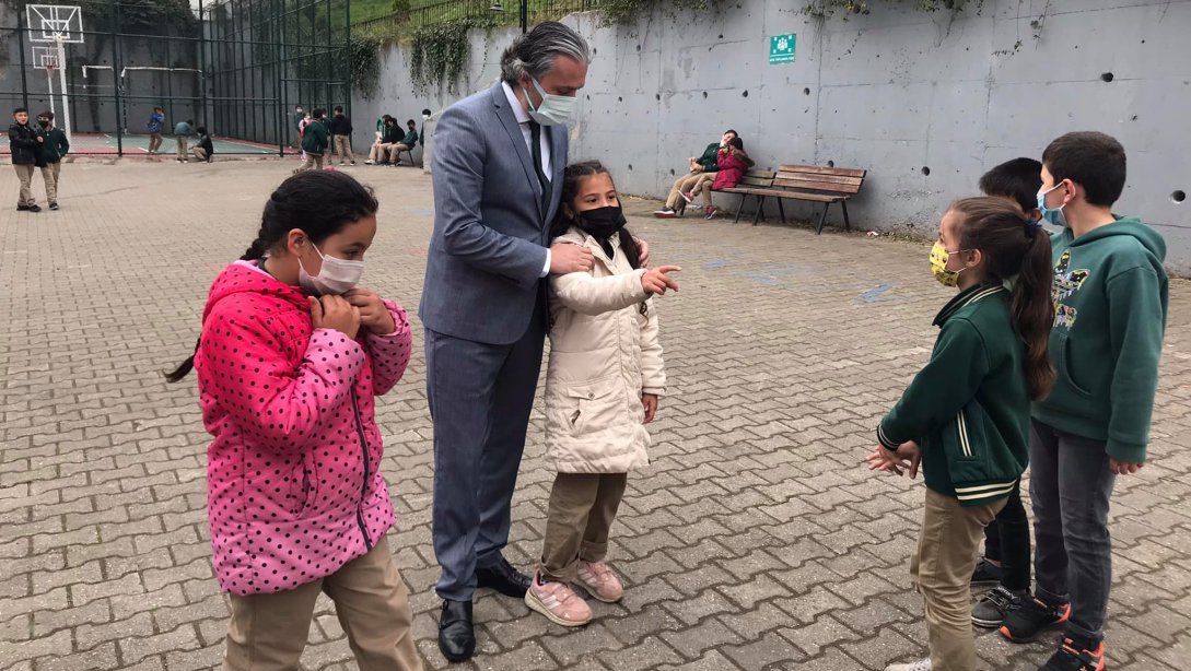 Müdürümüz Sayın Hasan ACU, İlk  Ders Zili Çalmadan Ortaköy İlkokulu/Ortaokulunu Ziyaret Etti