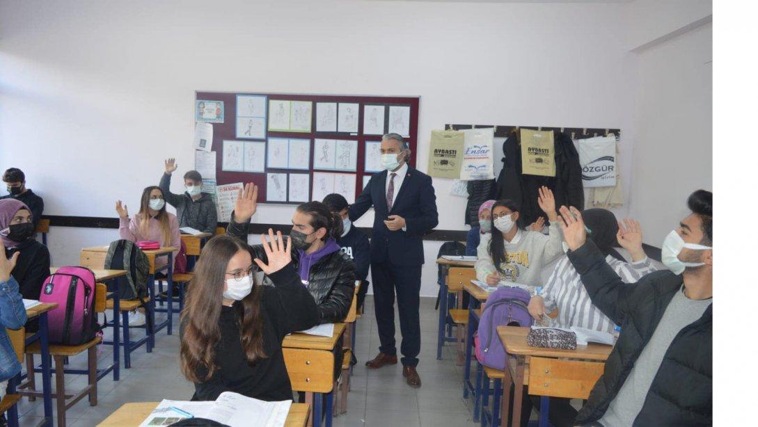 Müdürümüz Sayın Hasan ACU, Anadolu Lisesini Ziyaret Etti 