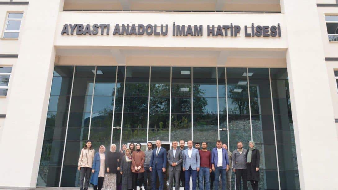 Müdürümüz Sayın Hasan ACU Aybastı Anadolu İmam Hatip Lisesini Ziyaret Etti