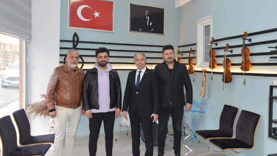 Müdürümüz Sayın Hasan ACU ve Aybastı Spor Başkanı Sayın Ahmet Vural YILMAZ, Fahri Yüksel Müzik Evini Ziyaret Etti