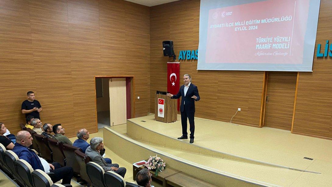 İlçemizde Okul / Kurum Müdür ve Müdür Yardımcılarına ; Türkiye Yüzyılı Maarif Modeli Uygulamalarına Yönelik Detaylı Seminer Verildi