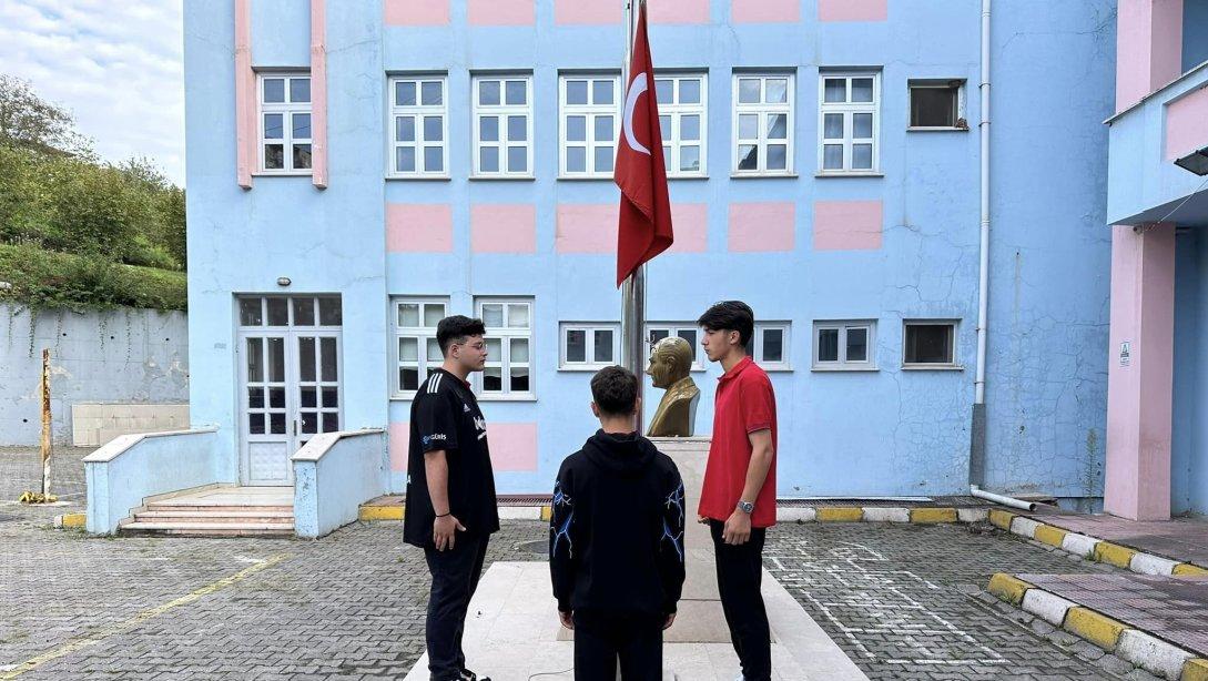 Müdürümü Sayın Hasan ACU , Fen Lisesi Pansiyonunu Ziyaret Ederek Pansiyondan Sorumlu Müdür Yardımcısından Bilgiler Aldı